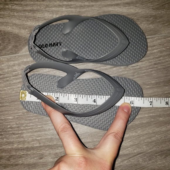 NWOT Old Navy Grey Toddler Thong Flip Flops size 8 - Picture 6 of 6